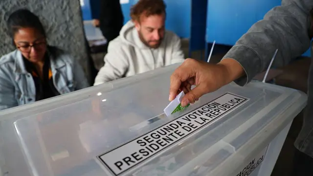 Urna de votação no Chile