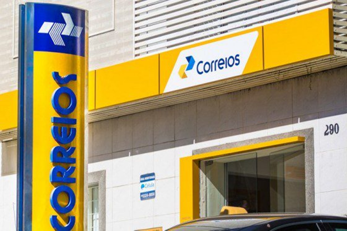 Planalto pressiona Correios a demitir funcionários e vender imóveis