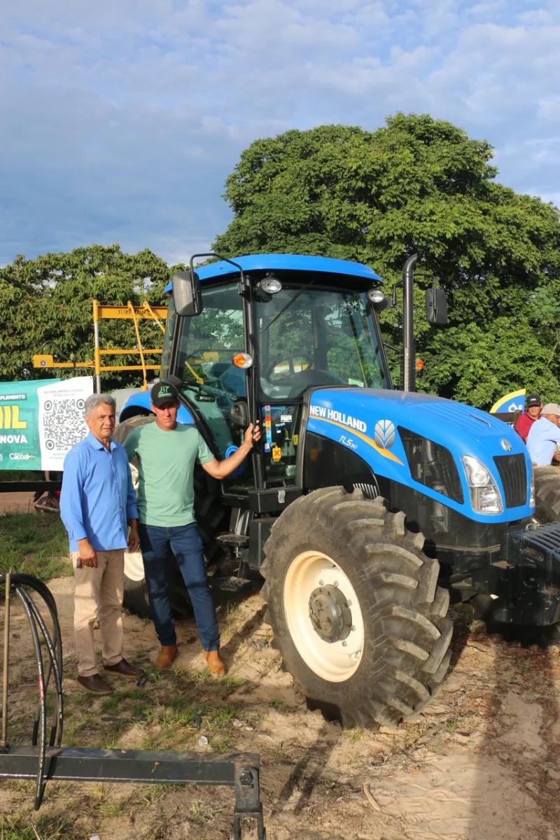 Trator New Holland